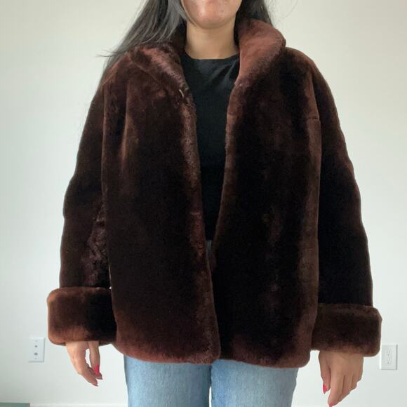 Vintage Chocolate Brown Fur Coat Short Collared Long Sleeve - Picture 3 of 10